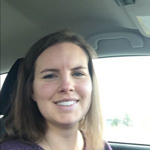 Meet your Posher, Holly